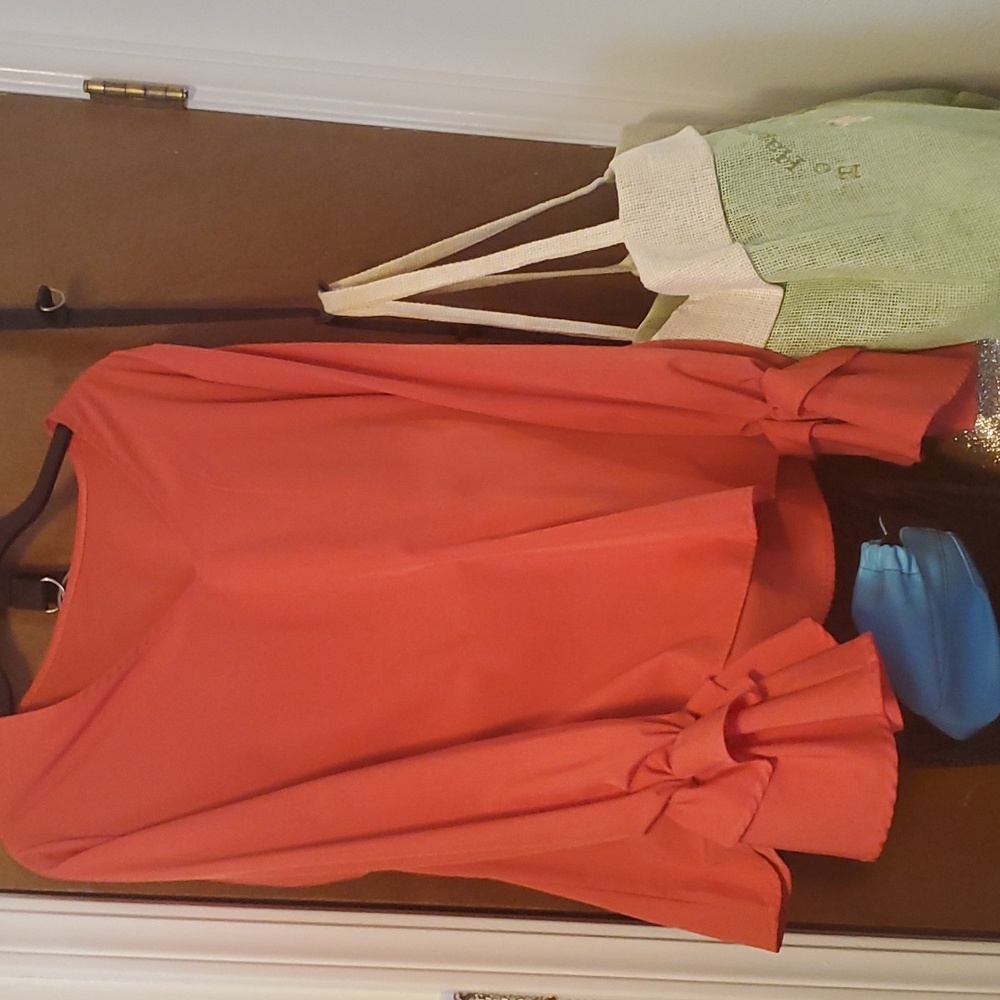 Women's blouse